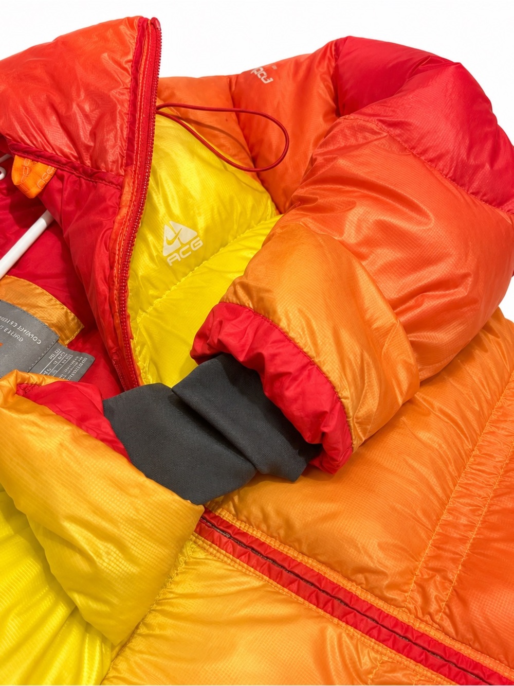 Nike ACG Red Orange Yellow Gradient Puffer Jacket - Picture 5 of 9